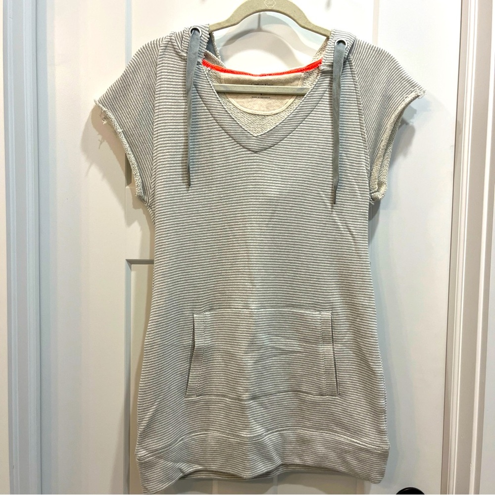 Calvin Klein Performance Quick Dry Hooded Fleece Pullover Cap Sleeve Size Small